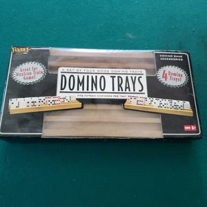 Domino's trays